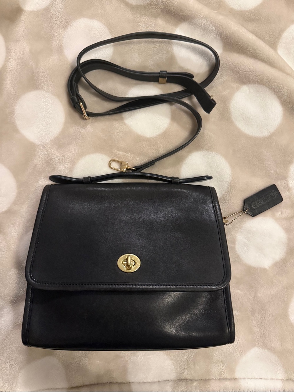 Vintage Coach Court Bag , Black Leather Turnlock Crossbody Bag
